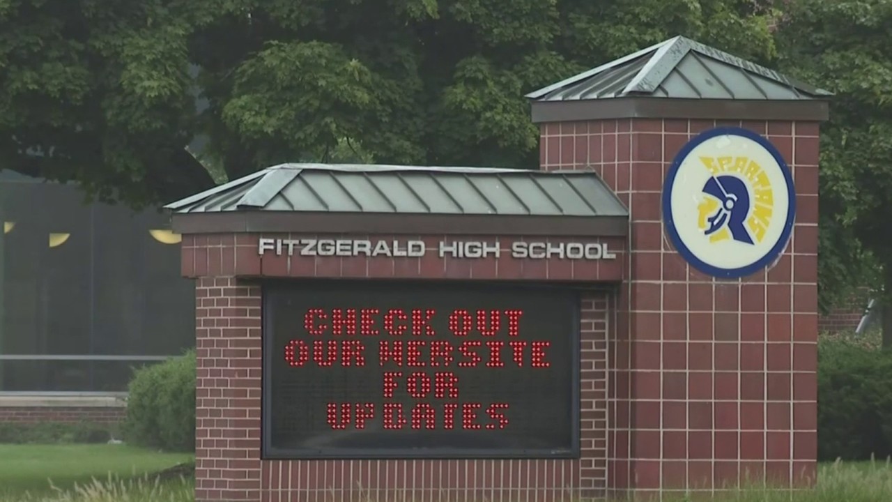 Student dies after being stabbed at Fitzgerald High School in...